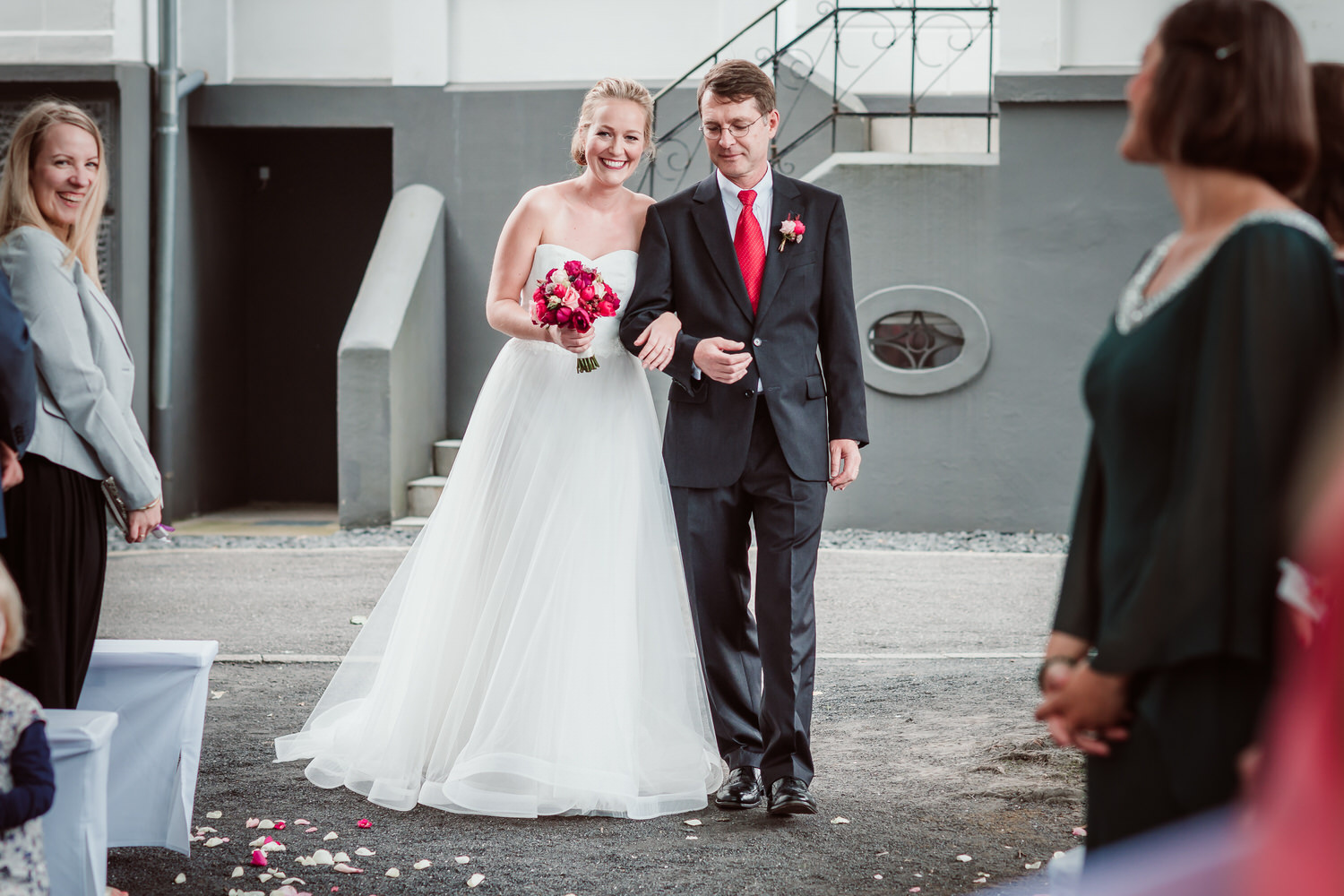 Einzug Braut | Hochzeitsfotograf Aachen